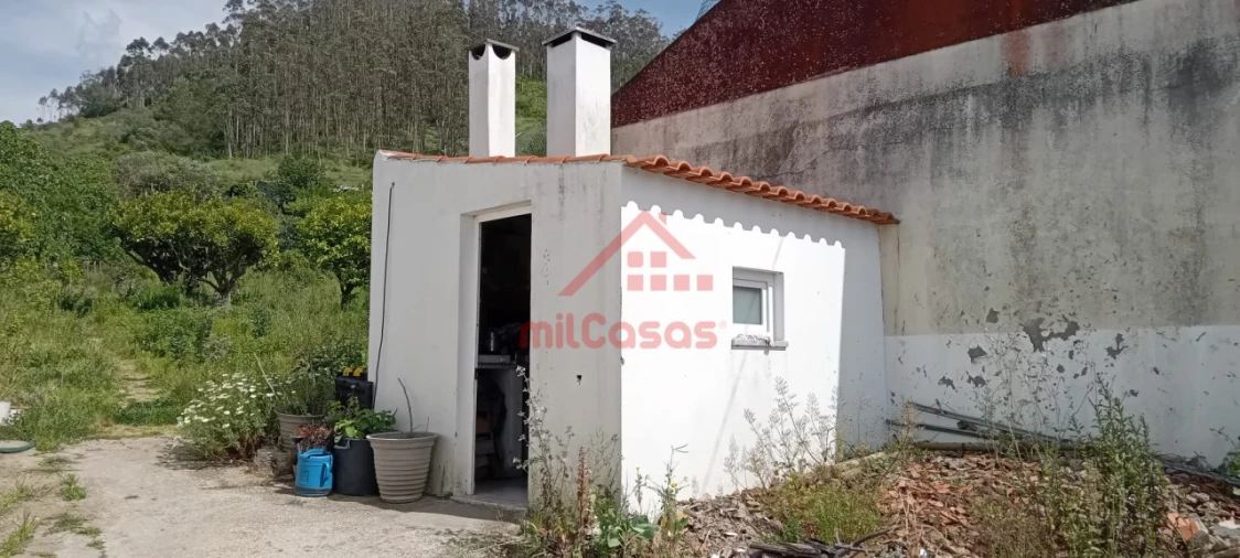Moradia T4 para Venda em Vila Verde dos Francos Foto 6