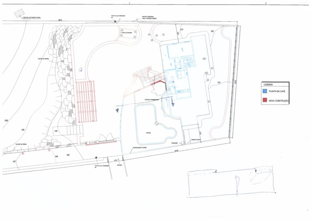 Moradia T4 para Venda em Santa Barbara de Nexe Planta 2