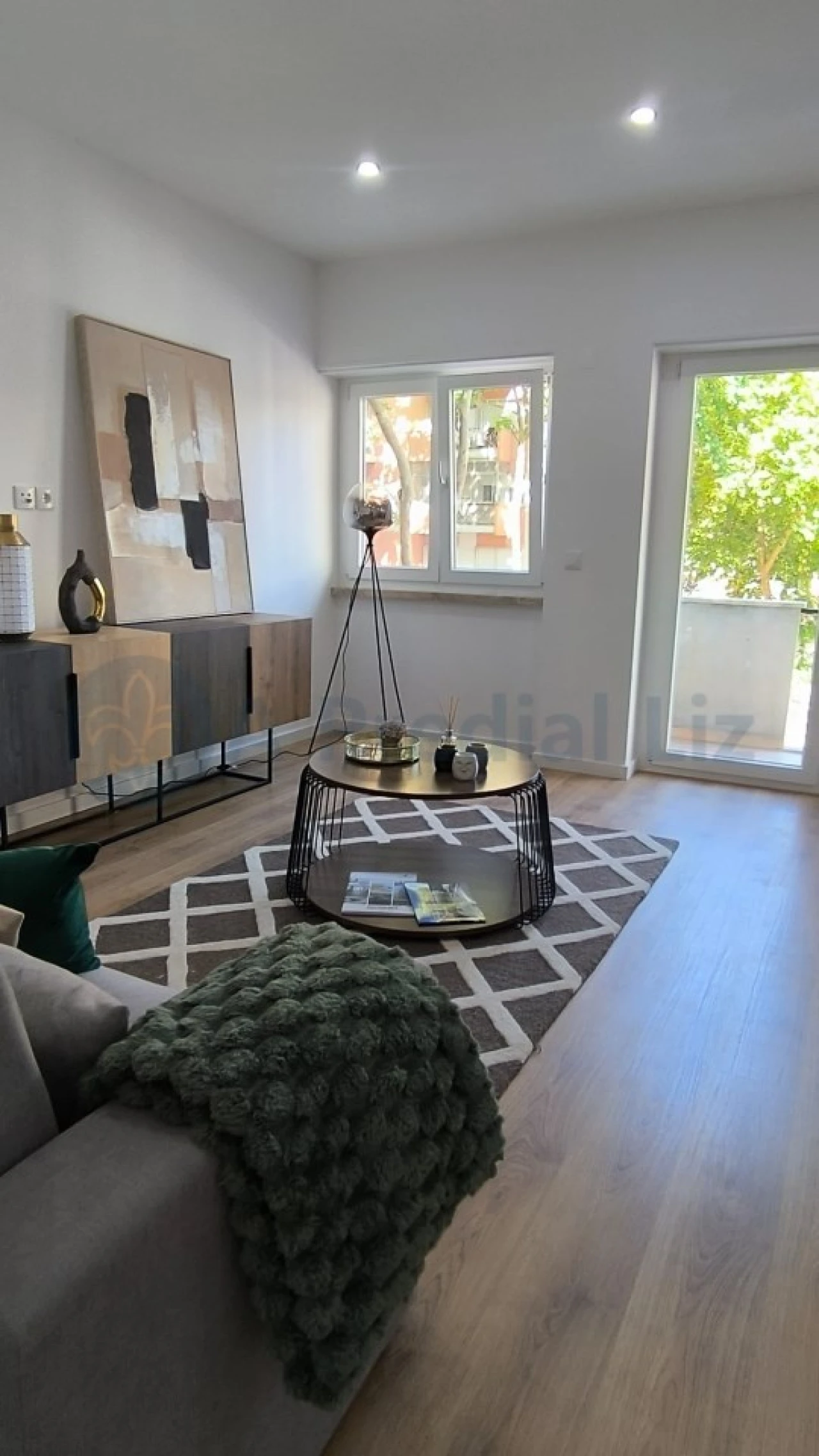 Apartamento T3 para Venda em Benfica Foto 2
