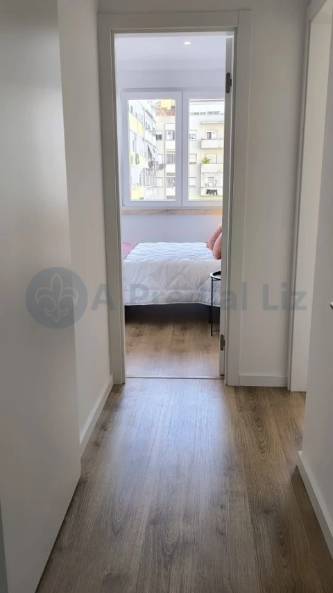 Apartamento T3 para Venda em Benfica