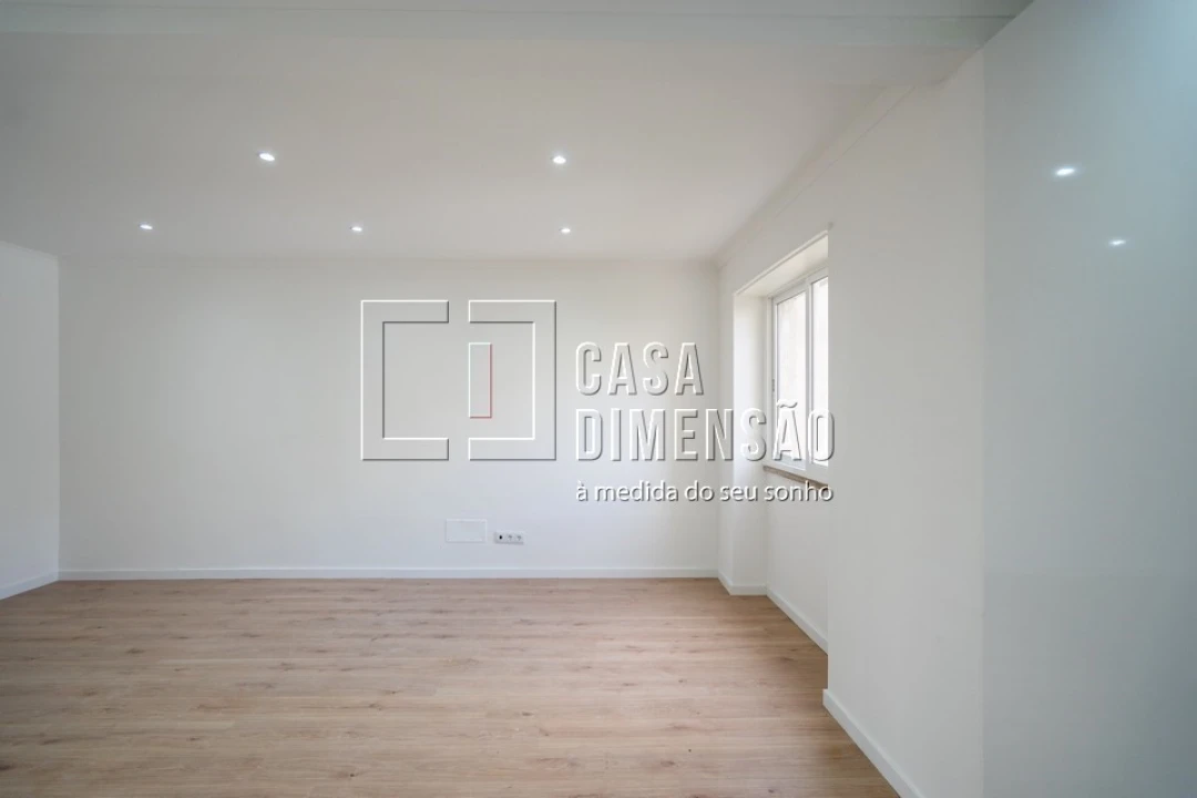 Apartamento T1 para Venda em Águas Livres Foto 3
