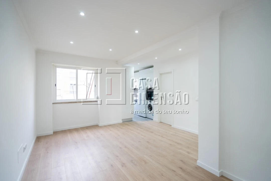 Apartamento T1 para Venda em Águas Livres Foto 8