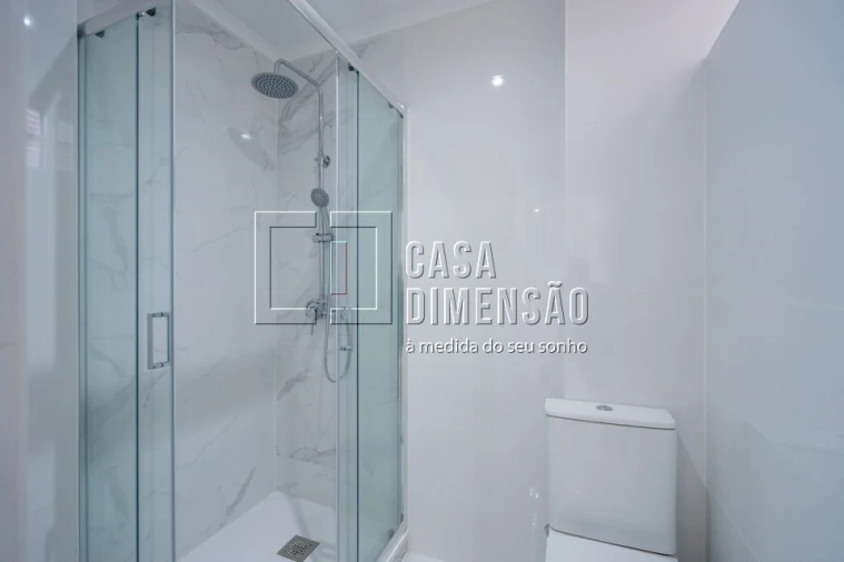 Apartamento T1 para Venda em Águas Livres Foto 2