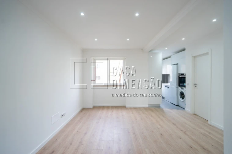 Apartamento T1 para Venda em Águas Livres Foto 9