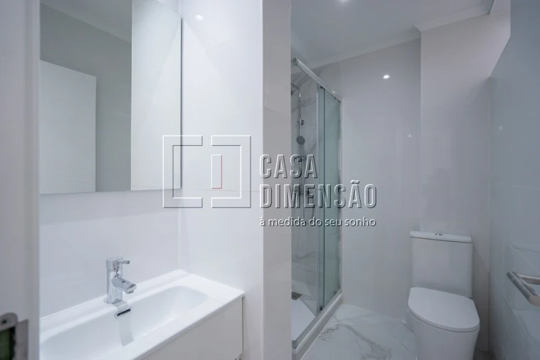 Apartamento T1 para Venda em Águas Livres Foto 20