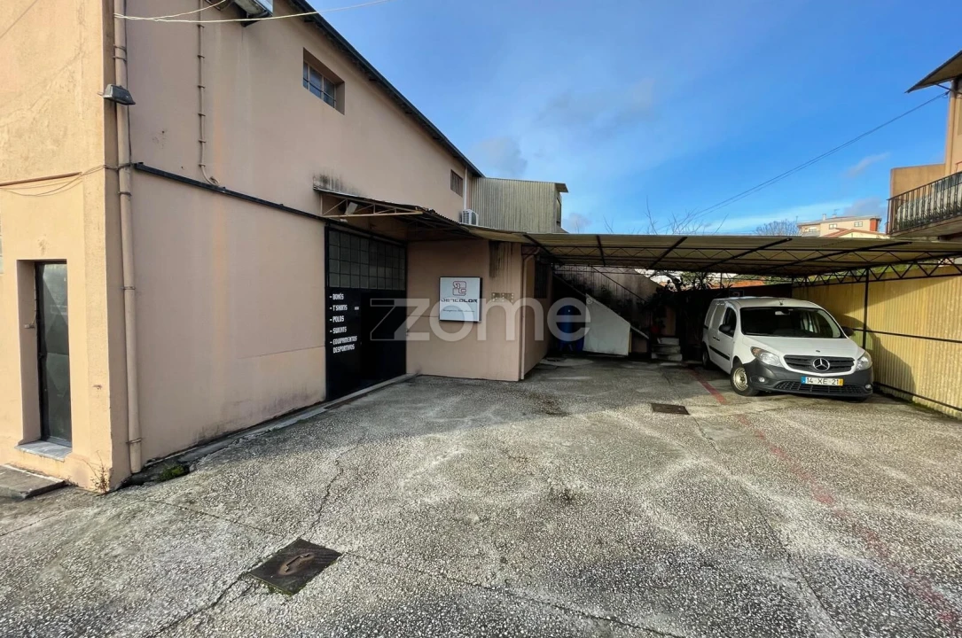 Terreno Comércio / Armazém para Venda em O. Azeméis, Riba-Ul, Ul, Macinhata Seixa, Madail Foto 8