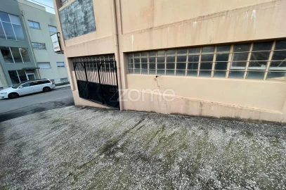 Terreno Comércio / Armazém para Venda em O. Azeméis, Riba-Ul, Ul, Macinhata Seixa, Madail
