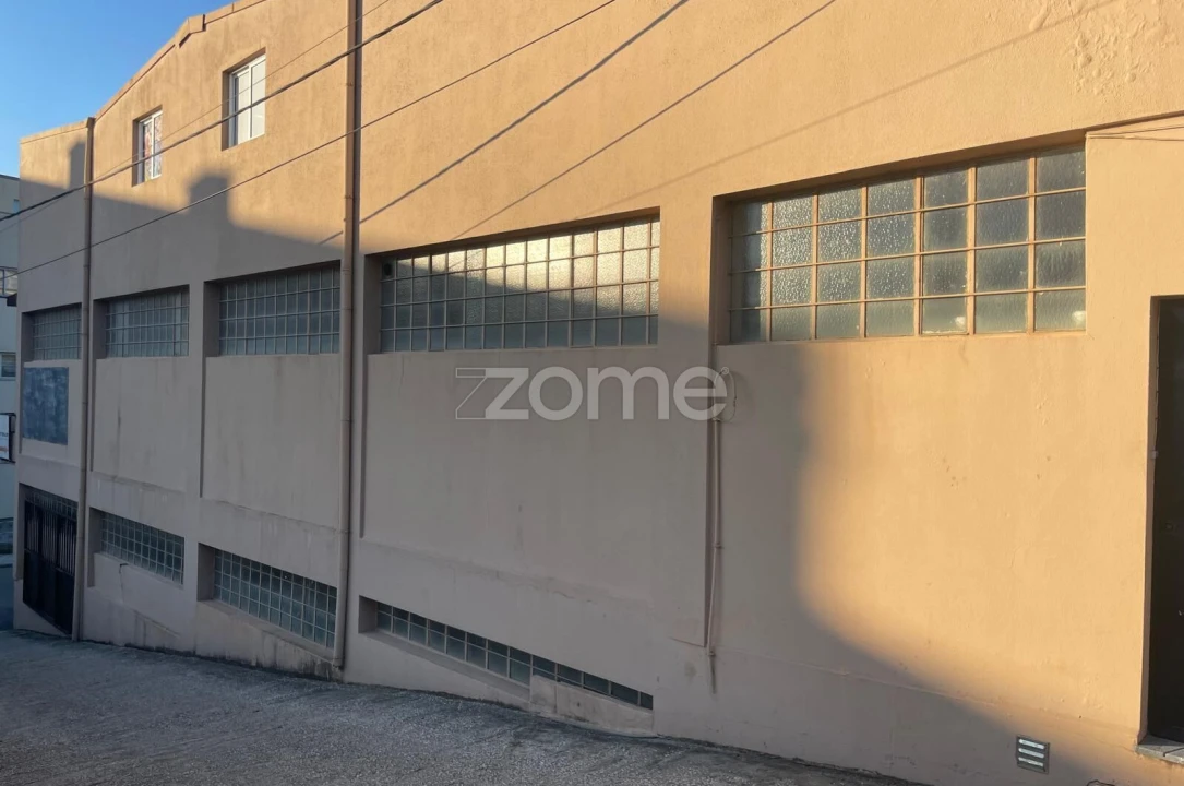 Terreno Comércio / Armazém para Venda em O. Azeméis, Riba-Ul, Ul, Macinhata Seixa, Madail Foto 3