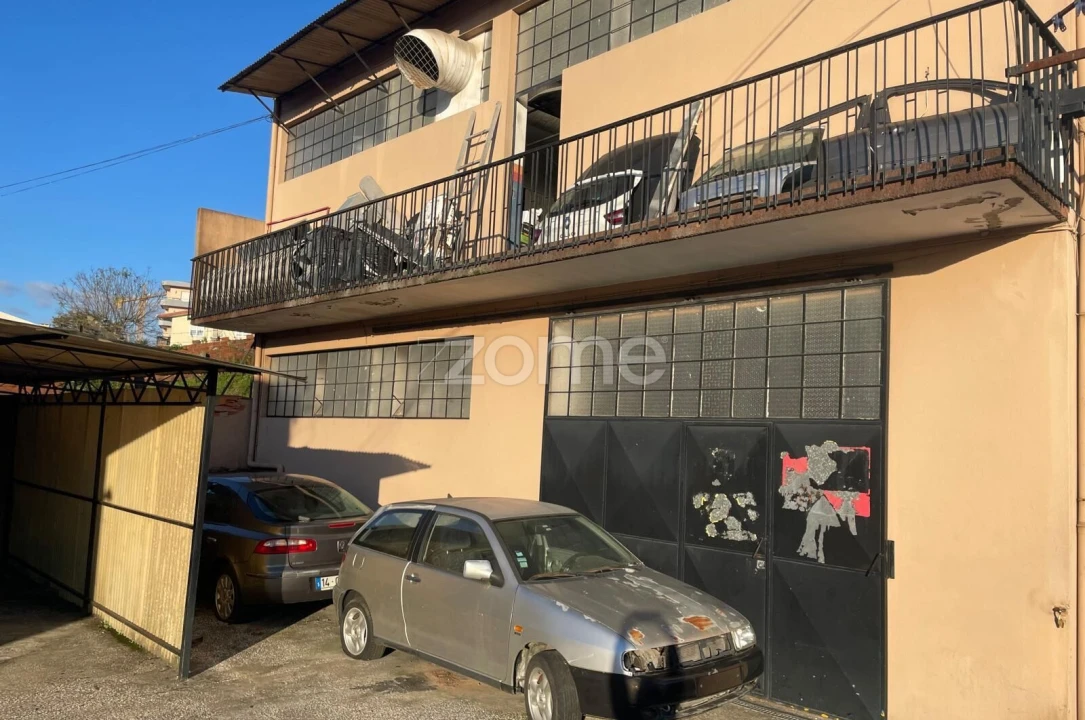 Terreno Comércio / Armazém para Venda em O. Azeméis, Riba-Ul, Ul, Macinhata Seixa, Madail Foto 3