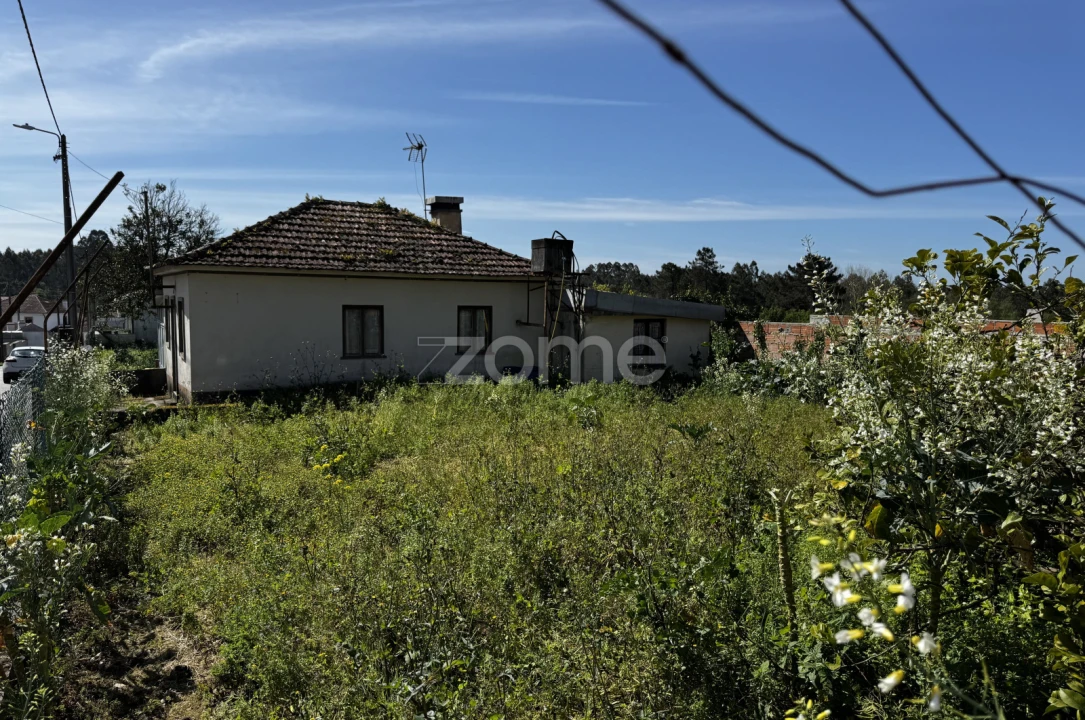 Moradia T3 para Venda em Santa Maria da Feira, Travanca, Sanfins e Espargo Foto 1