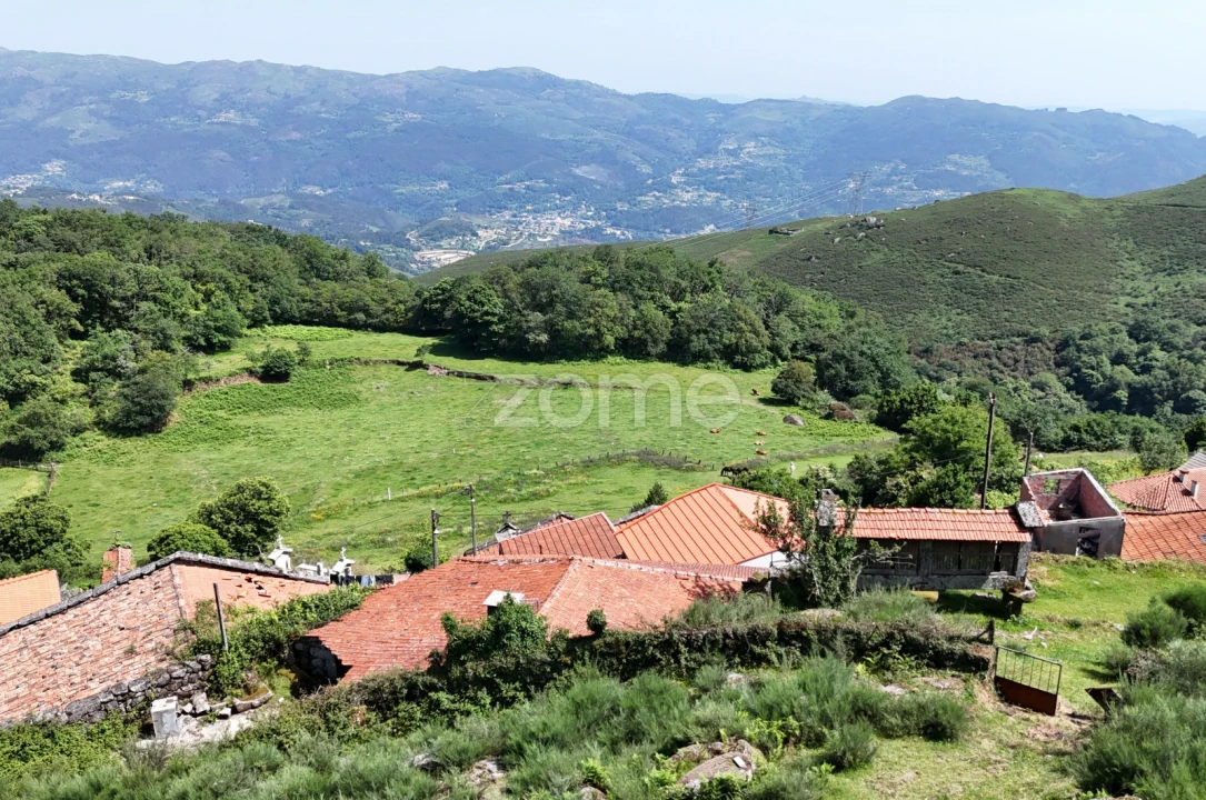 Moradia T3 para Venda em Valdreu Foto 18