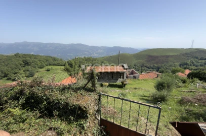 Moradia T3 para Venda em Valdreu
