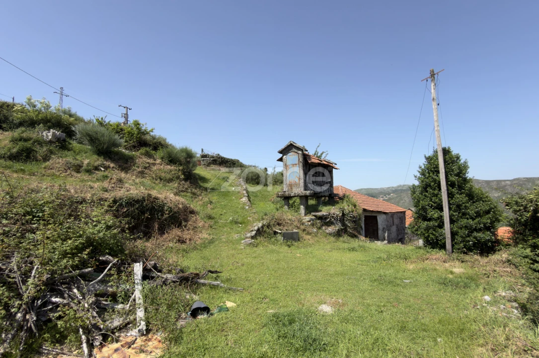 Moradia T3 para Venda em Valdreu Foto 15