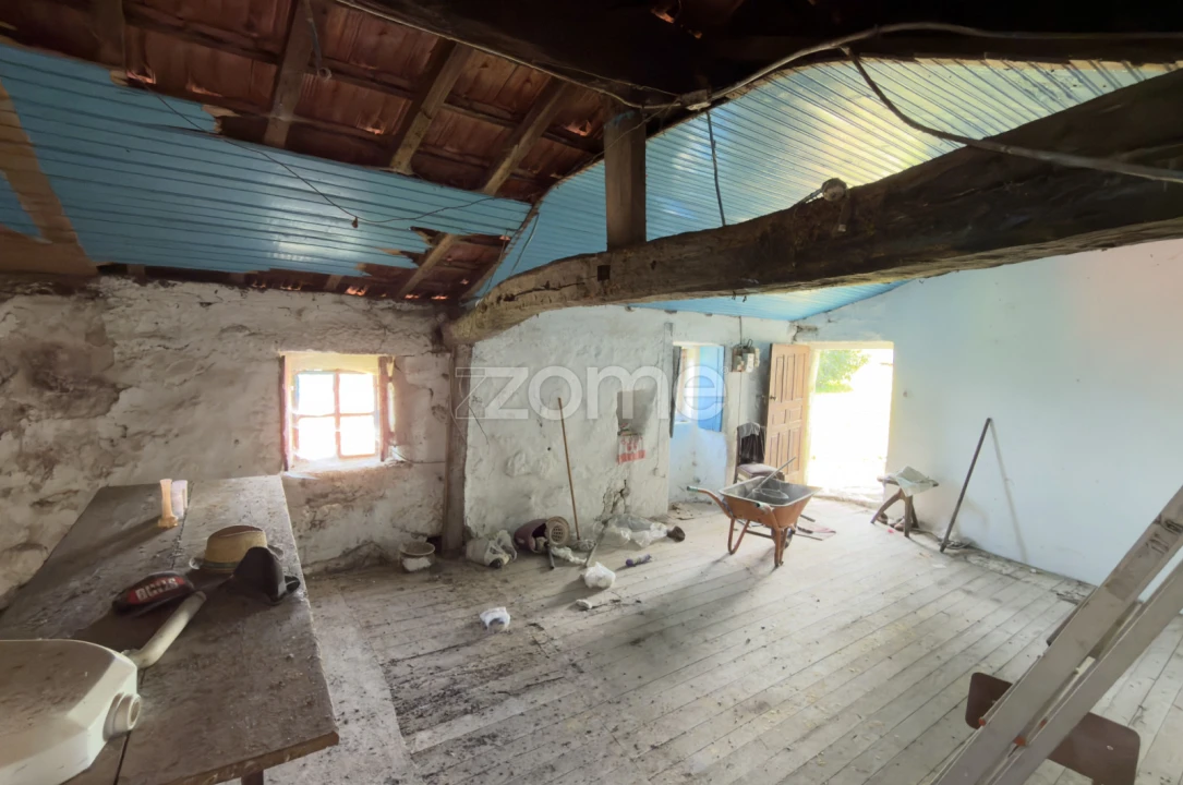 Moradia T3 para Venda em Valdreu Foto 5
