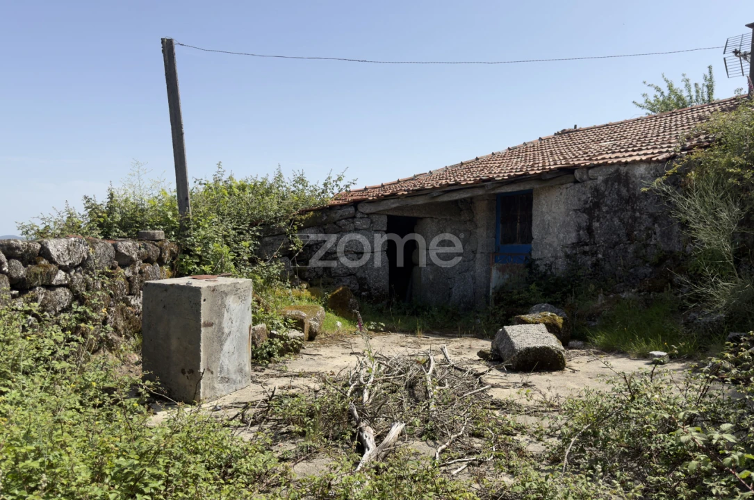 Moradia T3 para Venda em Valdreu Foto 12