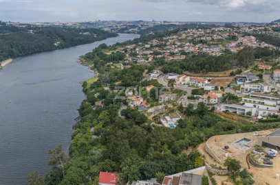 Moradia T4 para Venda em Gondomar (São Cosme), Valbom e Jovim