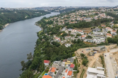 Moradia T4 para Venda em Gondomar (São Cosme), Valbom e Jovim