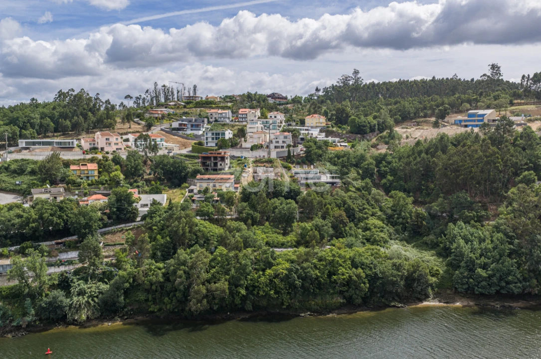 Moradia T4 para Venda em Gondomar (São Cosme), Valbom e Jovim Foto 3