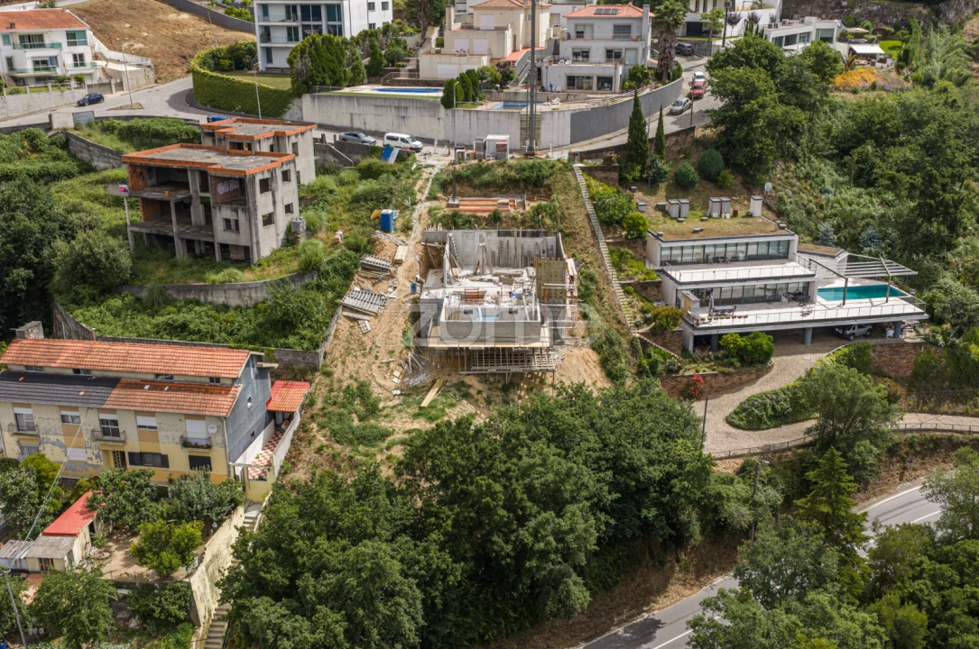 Moradia T4 para Venda em Gondomar (São Cosme), Valbom e Jovim Foto 19