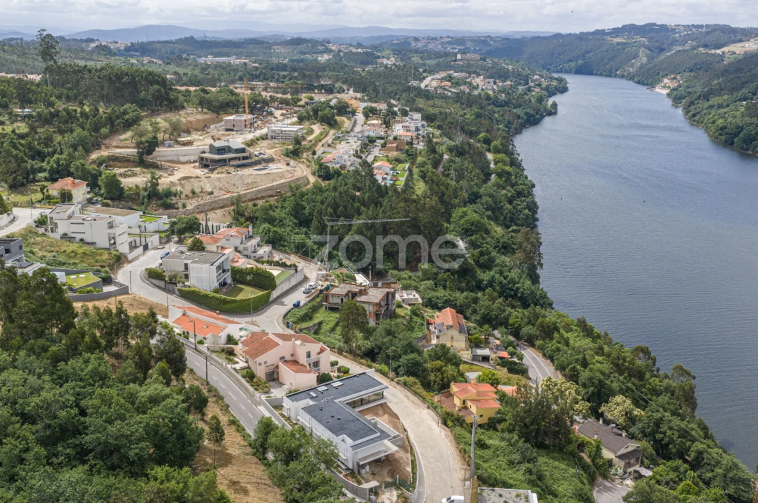 Moradia T4 para Venda em Gondomar (São Cosme), Valbom e Jovim Foto 28