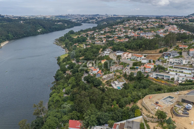 Moradia T4 para Venda em Gondomar (São Cosme), Valbom e Jovim Foto 31