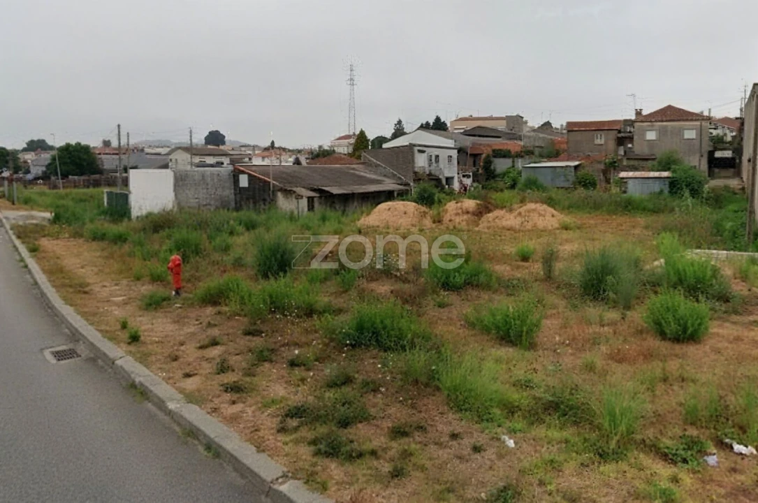 Terreno para Venda em Santa Maria de Lamas Foto 6