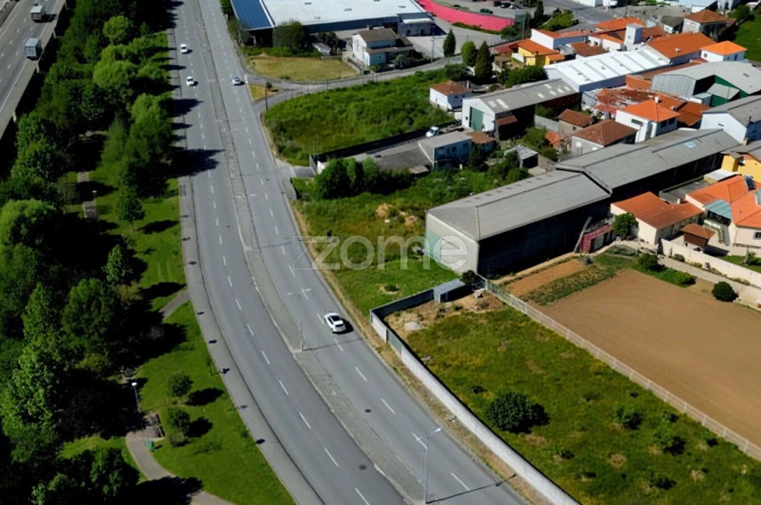 Terreno para Venda em Santa Maria de Lamas Foto 11