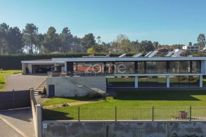 Moradia T4 para Venda em Cabanelas