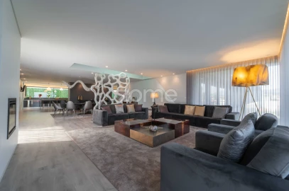 Moradia T4 para Venda em Cabanelas