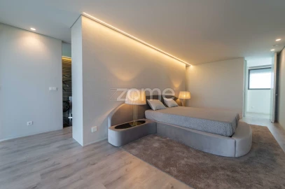 Moradia T4 para Venda em Cabanelas