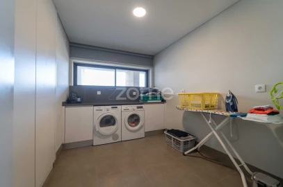 Moradia T4 para Venda em Cabanelas