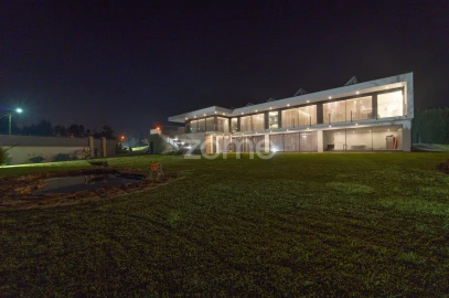 Moradia T4 para Venda em Cabanelas