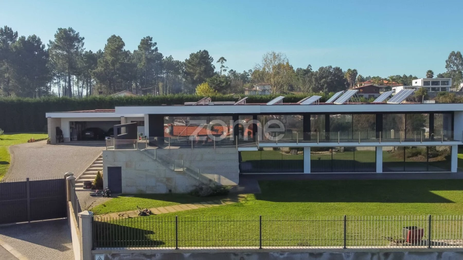 Moradia T4 para Venda em Cabanelas