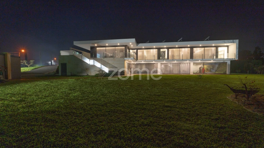 Moradia T4 para Venda em Cabanelas