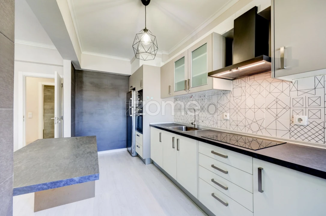 Apartamento T2 para Venda em Rio de Mouro Foto 9