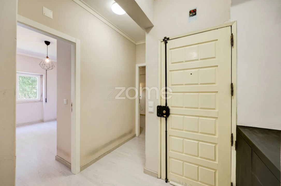 Apartamento T2 para Venda em Rio de Mouro Foto 24
