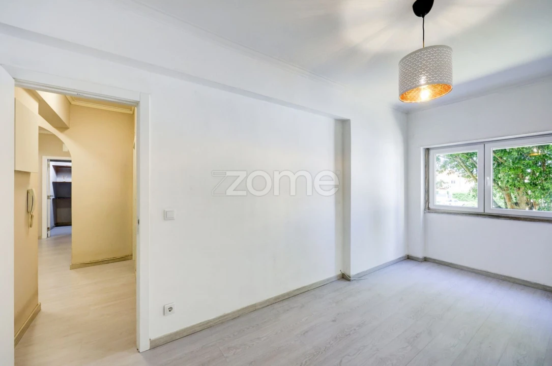 Apartamento T2 para Venda em Rio de Mouro Foto 12