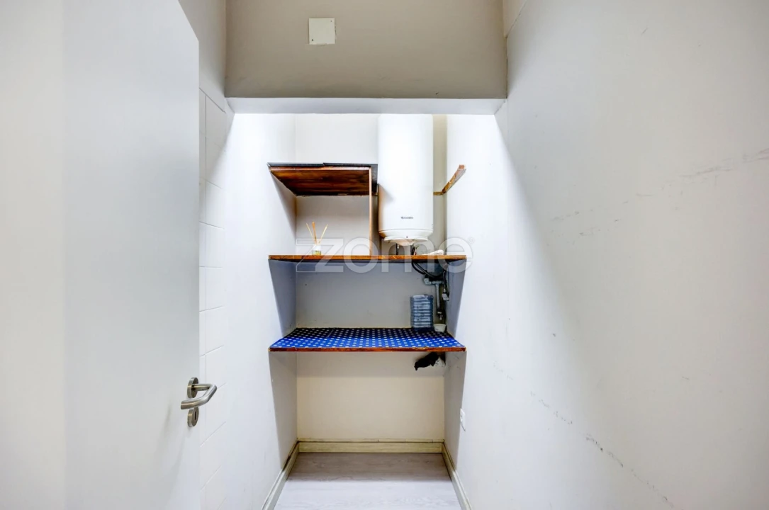 Apartamento T2 para Venda em Rio de Mouro Foto 11