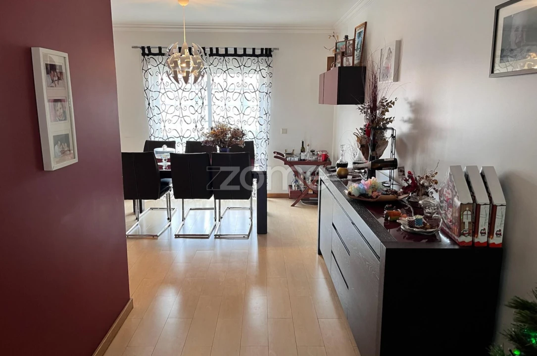 Moradia T4 para Venda em São Domingos de Rana Foto 8
