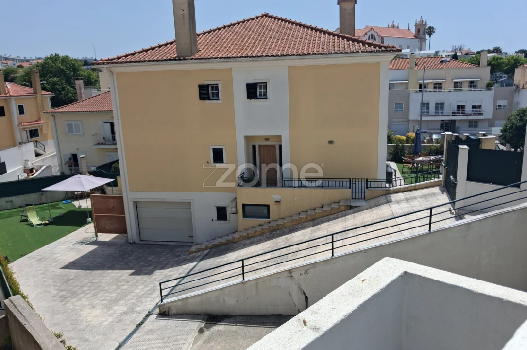 Moradia T4 para Venda em São Domingos de Rana Foto 5