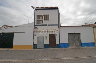Negócio para Venda em Viana do Alentejo