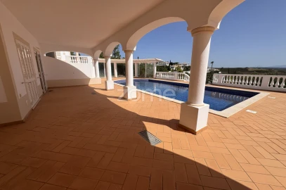 Moradia T5 para Venda em Vila do Bispo e Raposeira