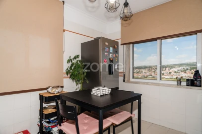 Apartamento T2 para Venda em Póvoa de Santa Iria e Forte da Casa