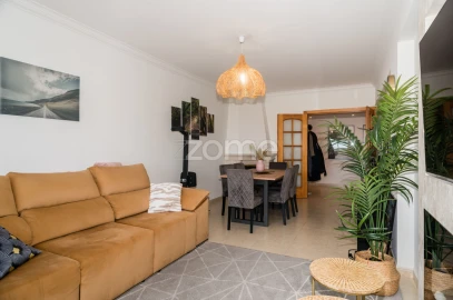 Apartamento T2 para Venda em Póvoa de Santa Iria e Forte da Casa