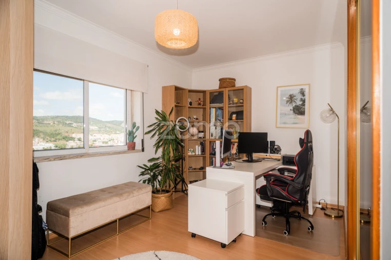 Apartamento T2 para Venda em Póvoa de Santa Iria e Forte da Casa Foto 15