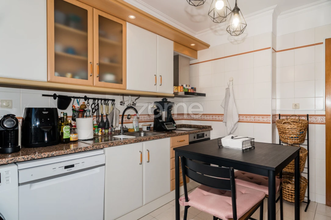Apartamento T2 para Venda em Póvoa de Santa Iria e Forte da Casa Foto 11