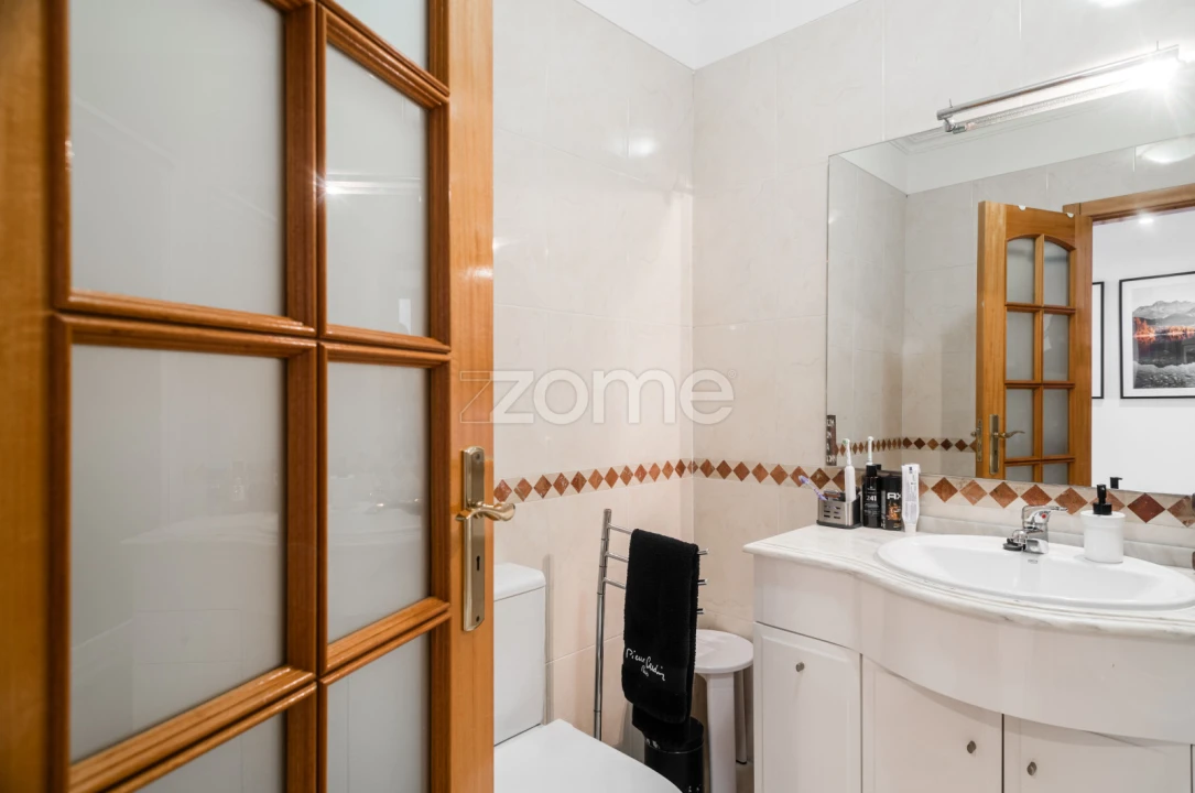 Apartamento T2 para Venda em Póvoa de Santa Iria e Forte da Casa Foto 13