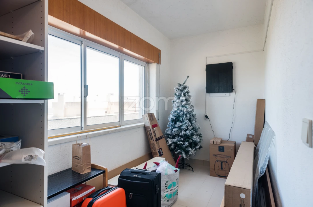 Apartamento T2 para Venda em Póvoa de Santa Iria e Forte da Casa Foto 24