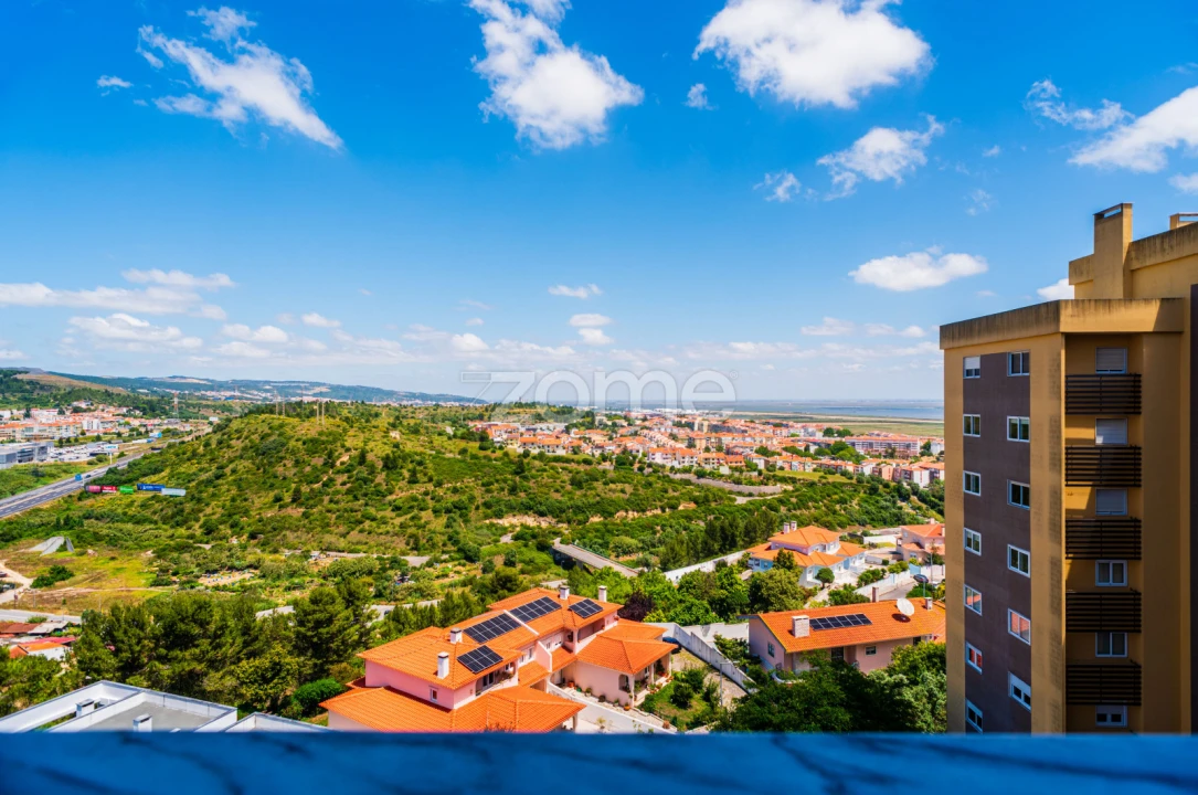 Apartamento T2 para Venda em Póvoa de Santa Iria e Forte da Casa Foto 9