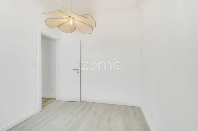 Apartamento T4 para Venda em Costa da Caparica